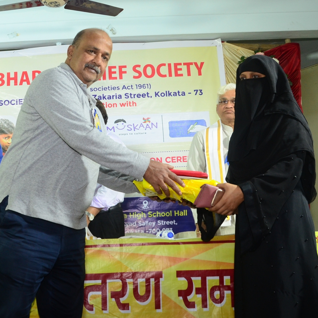 Prabha Khaitan Foundation - Education-Book Distribution