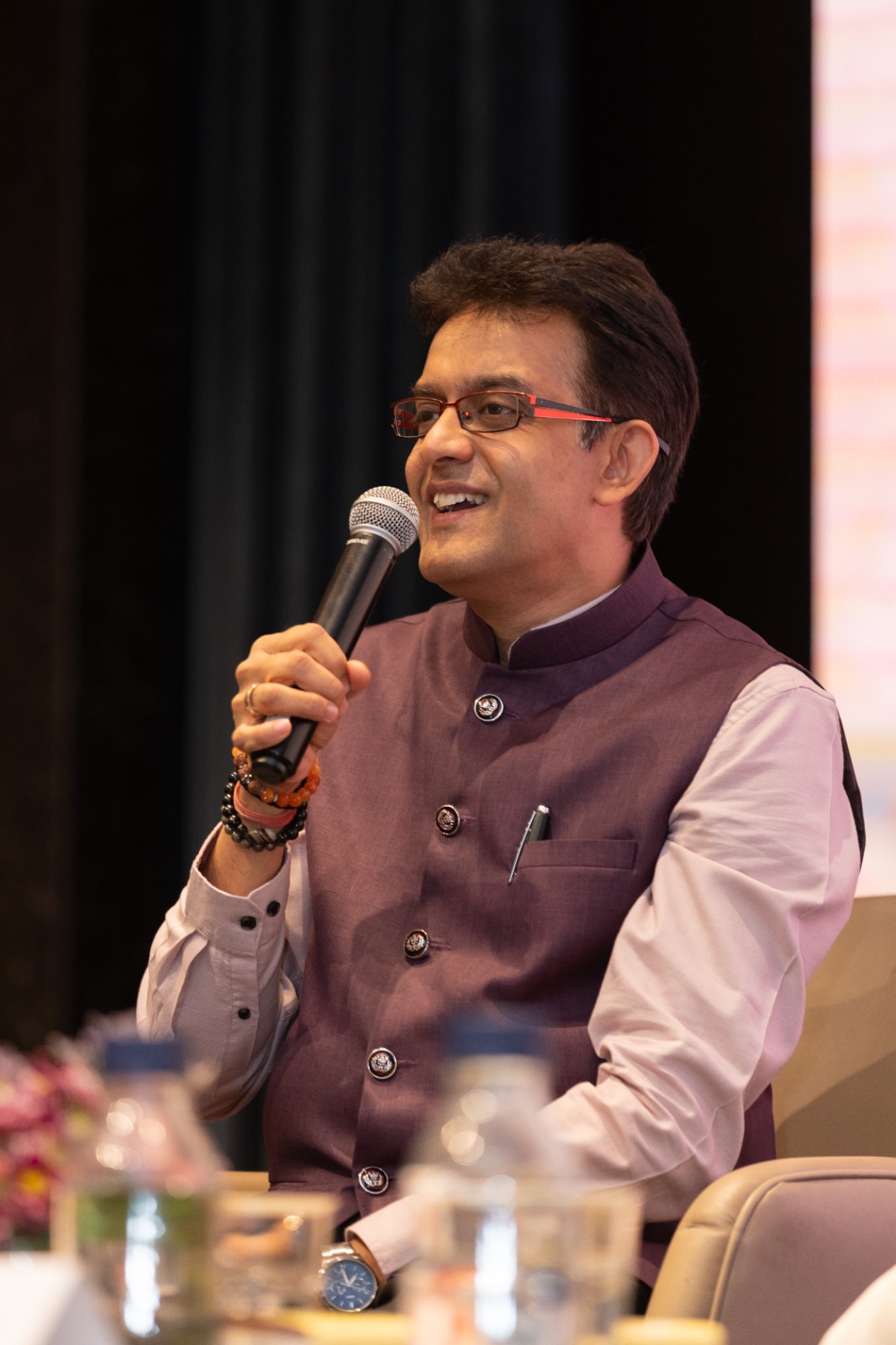 Dr. Vikram Sampath