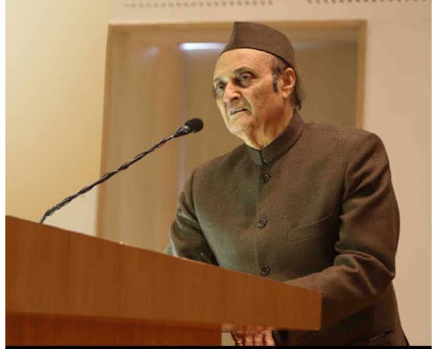 Dr Karan Singh