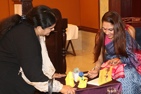 The Write Circle Dehradun with Shalini Modi Book Signing